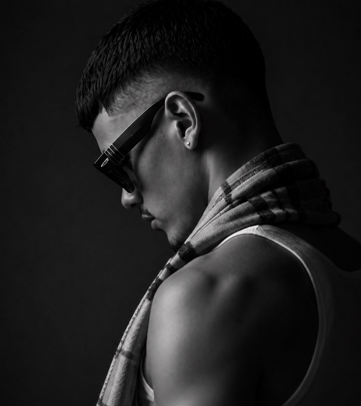 Black-and-white profile portrait of Luceaa